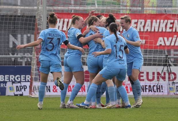 23 03 2025 Soccer Season 2024 2025 2 Women Soccer Bundesliga 19 Matchday 1 FC Nürnberg FCN Club Clubfrauen VfL Bochum Sportfoto Zink DaMa xdaxmax Jubel Freude Torjubel nach Tor zum 0 1 Mara Wilhelm 7, VfL Bochum und Mannschaft Team jubelt freue sich Torschütze Mara Wilhelm 7, VfL Bochum