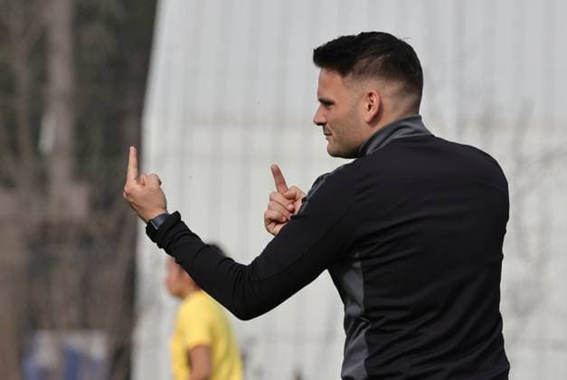 23 03 2025 Soccer Season 2024 2025 2 Women Soccer Bundesliga 19 Matchday 1 FC Nuremberg FCN Club Clubfrauen VfL Bochum Sportfoto Zink DaMa xdaxmax Jason Altmann Co Coach 1 FC Nuremberg FCN indicates gestures directs gives instructions