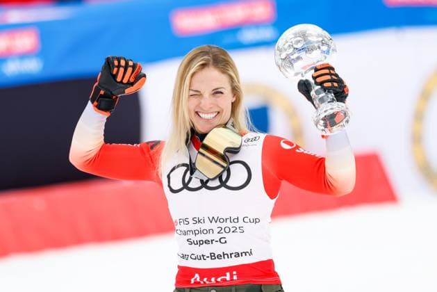 Bilder des Jahres 2025, Sport 03 März Sport Themen der Woche KW12 Sport Bilder des Tages ALPINE SKIING - FIS WC Final Sun Valley SUN VALLEY,IDAHO,USA,23.MAR.25 - ALPINE SKIING - FIS World Cup Final, Super G, ladies. Image shows the rejoicing of Lara Gut-Behrami (SUI). Keywords: crystal globe.  GEPAxpictures xGregxM.xCooper