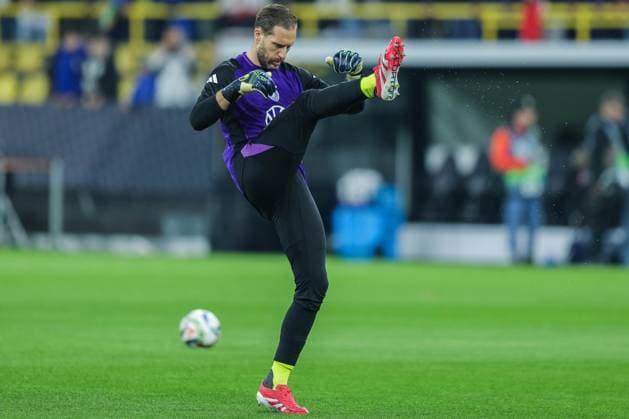 Soccer UEFA Nations League quarter-final Germany Italy on 23 03 2025 at Signal Iduna Park in Dortmund Oliver Baumann Germany warming up xJRx