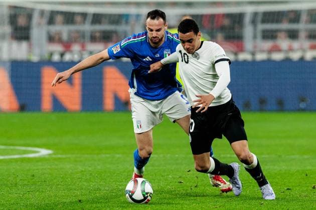 UEFA Nations League Germany Italy 23 03 2025 One-on-one Riccardo Calafiori Italy, 5 , Jamal Musiala Germany, 10 UEFA Nations League second leg Germany Italy Dortmund, Signal Iduna Park, 23 03 2025 Copyright: xBEAUTIFULxSPORTS Wunderlx