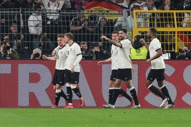 22 03 2025, UEFA Nations League, quarter-final, second leg, Germany Italy, The players of the German national team celebrate the 1-0 goal by Joshua Kimmich Germany , Dortmund Signal Iduna Park NRW Germany xRHR PHOTO DEx Copyright: DennisxEwert RHR-FOTOx RHR-FOTO DE