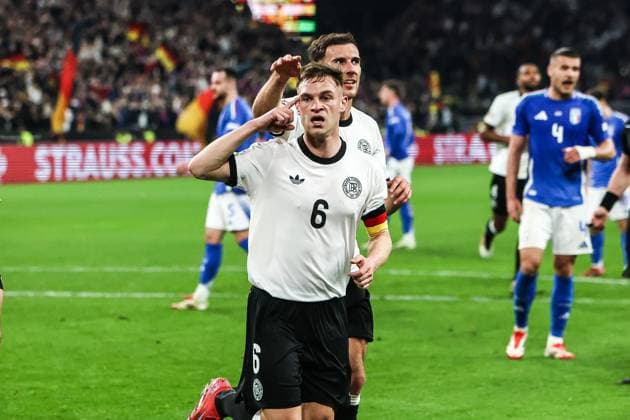 Sport, Football, UEFA Nations League season 2024 2025 quarter-finals, second leg Germany Italy 23 03 2025, SIGNAL IDUNA PARK Germany celebrating after the 1-0 goal by Joshua Kimmich Germany, 6 the players are happy Dortmund SIGNAL IDUNA PARK North Rhine-Westphalia Germany