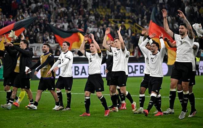 23 03 2025, Football UEFA Nations League 2024 25, quarter-final, Germany Italy, in Dortmund, Signal Iduna Stadium, final cheer Germany