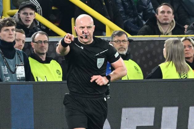 23 03 2025, xsltx, Football UEFA Nations League, Germany Italy v l Referee Referee Szymon Marciniak Poland decides on penalty VAR Video Assistant Referee Referee Pael Pskit Poland DFL DFB REGULATIONS PROHIBIT ANY USE OF PHOTOGRAPHS as IMAGE SEQUENCES and or QUASI VIDEO Dortmund