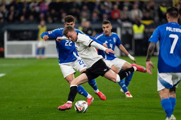 GER, Nations League, Germany vs Italy 23 03 2025, Signal Iduna Park, Dortmund, GER, Nations League, Germany vs Italy in the picture duel between Maximilian Mittelstädt Mittelstaedt Germany, 18 and Giovanni Di Lorenzo Italy ITA, 22 nordphotoxGmbHxx xChristianxSchulze nph000300