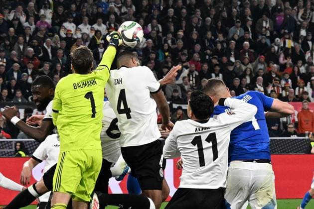 23 03 2025, xsltx, Football UEFA Nations League, Germany Italy v l Oliver Baumann German National Football Team DFB Jonathan Tah German National Football Team DFB Nadiem Amiri German National Football Team DFB Alessandro Buongiorno Italy DFL DFB REGULATIONS PROHIBIT ANY USE OF PHOTOGRAPHS as IMAGE SEQUENCES and or QUASI VIDEO Dortmund