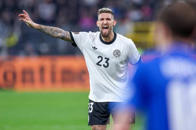 23 03 2025, Football, Quarter-final UEFA Nations League, Germany Italy, Signal Iduna Park, Season 2024 2025 Robert Andrich GER 23 gesticulating DFB regulations prohibit any use of photographs as image sequences and or quasi video Nordrhein Westfalen Germany