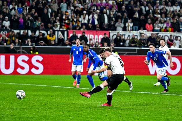 The goal for 1 0 by Joshua Kimmich Germany, 06 , GER, Germany GER vs Italy ITA , Football, UEFA Nations League quarter-final round 2, 23 03 2025 GER, Germany GER vs Italy ITA , Football Laenderspiel, UEFA Nations League quarter-final round2, 2024 2025, 23 03 2025 Dortmund Copyright: xEibner-Pressefoto FlorianxWiegandx EP_FWD