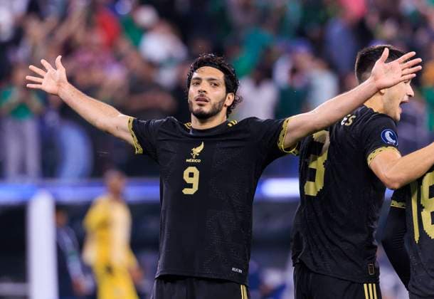 March 23, 2025, Inglewood, California, USA: Raul Jimenez 9 of Mexico celebrates his goal during the CONCACAF Nations League Cup Final game against Panama on Sunday March 23, 2025 at SoFi Stadium in Inglewood, California. Mexico defeats Panama, 2-1. Mexico wins CONCACAF Nations League Cup. ARIANA RUIZ PI Inglewood USA - ZUMAp124 20250323_zaa_p124_105 Copyright: xArianaxRuizx