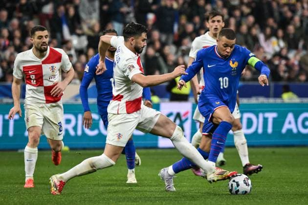 Nations League - France v Croatia - FA French forward Kylian Mbappe fights for the ball during the UEFA Nations League football match between France and Croatia at the Stade de France stadium in Saint-Denis, north of Paris on March 23, 2025. Photo by Firas Abdullah ABACAPRESS.COM Metz Lorraine France  Copyright: xAbdullahxFiras ABACAx