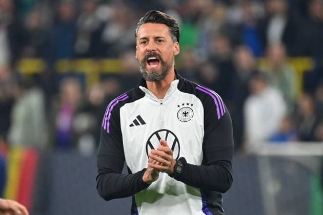 Sandro WAGNER Co Trainer GER , applauds, single picture,cropped single motif,half figure,half figure, Soccer Nations League Quarterfinal Germany GER Italy ITA 3 3 on 23 03 2025, Signal Iduna Park