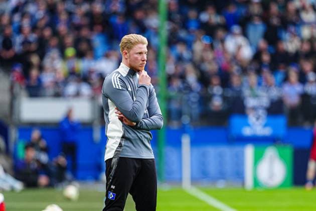 Marwin Bolz Hamburger SV, Coach GER, Hamburger SV vs SV Werder Bremen, Football, Women, DFB Cup, Semi-final, 2024 2025 season, 23 03 2025 GER, Hamburger SV vs SV Werder Bremen, Football, Women, DFB Cup, Semi-final, 2024 2025 season, 23 03 2025 Hamburg Copyright: xEibner-Pressefoto MarcelxvonxFehrnx EP_MFN