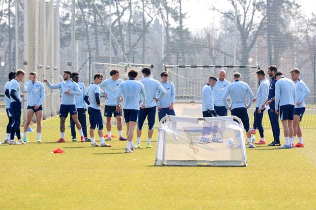 DEU, DFL, 2 FBL Hertha BSC, Training, 24 03 2025, Sportforum, Berlin, DEU, DFL, 2 FBL Hertha BSC, Training, im Bild Hertha Spielerkreis DFL regulations prohibit any use of Photographs as image sequences and or quasi video Foto Juergen Engler nordphoto GmbH nordphotoxGmbHx xEngler nph00076