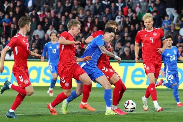 Giuseppe Ambrosino In action during the Serie BKT soccer match between Italia and Danimarca under 21, test match at the Pier Cesare Tombolato Stadium, north Est Italy - Monday, March 24, 2025. - Soccer  Copyright: xPaolaxGarbuio LaPressex