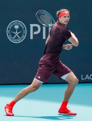 March 24, 2025, Miami, Florida, USA: Alexander Zverev (GER) returns a shot against Jordan Thompson (not pictured) during the men s singles third round match at the 2025 Miami Open presented by Itau at Hard Rock Stadium. Miami USA - ZUMAw109 20250324_fap_w109_021 Copyright: xDebbyxWongx