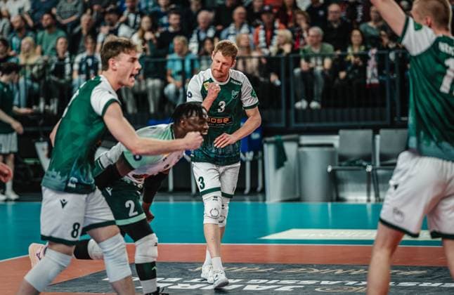 Volleyball Men Season 2024 2025 Volleyball Bundesliga Playoff Quarterfinals Game 1 SVG Lüneburg vs FT 1844 Freiburg 24 03 2025 The FT 1844 Freiburg team cheers Lüneburg LKH Arena Niedersachsen Germany