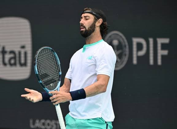 MIAMI GARDENS FL - MARCH 24: Alexander Zverev Vs Jordan Thompson during The Miami Open at Hard Rock Stadium on March 24, 2025 in Miami Gardens, Florida. Copyright: xmpi04x