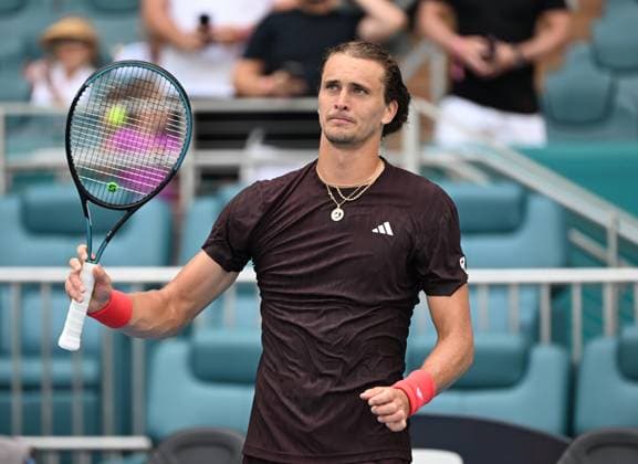 Sport Bilder des Tages MIAMI GARDENS FL - MARCH 24: Alexander Zverev Vs Jordan Thompson during The Miami Open at Hard Rock Stadium on March 24, 2025 in Miami Gardens, Florida. Copyright: xmpi04x
