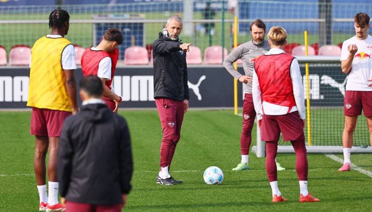 RB Leipzig Training Bundesliga Leipzig, 25 03 2025, RBL Training Center, Fußball Bundesliga , RB LEIPZIG Training , In the picture coach Marco Rose mi , RB Leipzig , For editorial use only Only editorial use , Picture Point