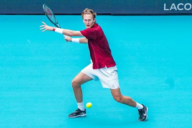 March 25, 2025, Miami, Florida, USA: Sebastian Korda (USA) returns a shot from Gael Monfils (not pictured) during the men s singles fourth round match at the 2025 Miami Open presented by Itau at Hard Rock Stadium. Miami USA - ZUMAw109 20250325_fap_w109_008 Copyright: xDebbyxWongx