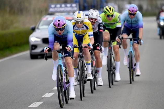 Classic Brugge De Panne 2025 cycling race DE PANNE, BELGIUM - MARCH 26 : De Vries Hartthijs (NED) of Unibet Tietema Rockets, Vercouillie Victor (BEL) of Team Flanders - Baloise, Morgado Antonio (POR) of UAE Team Emirates - XRG, Lambrecht Michiel (BEL) of Wagner Bazin WB, Bloem Joren (NED) of Unibet Tietema Rockets during the Men Elite UCI World Tour 49th Classic Brugge De Panne cycling race with start in Brugge and finish in De Panne (195,6 km) on March 26, 2025 in De Panne, Belgium, 26 03 2025 ( Motordriver Kenny Verfaillie & De Panne Belgium  Copyright: xNicoxVereeckenx