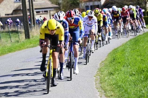 Belgian Tim Merlier of Soudal Quick-Step pictured in the pack during the Classic Brugge-De Panne men s elite one-day cycling race, 195,6 km from Brugge to De Panne, Wednesday 26 March 2025. DIRKxWAEM  x115855000x