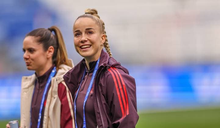 FRA, Lyon, Olympique Lyon vs FC Bayern Munich, WomenÂs Champions League, Football, UEFA, 2024 2025 season, Groupama Stadium, quarter-finals, pictured Giulia Gwinn FC Bayern Munich Women 7 before the match against Lyon DFB DFL REGULATIONS PROHIBIT ANY USE OF PHOTOGRAPHS AS IMAGE SEQUENCES AND OR QUASI VIDEO, 26 03 2025, Copyright: HMBxMedia HendrikxHamelau