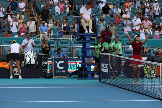 Miami Open 2025 Iga Swiatek, Alexandra Eala during Miami Open 2025 tennis tournament in Miami USA on 26 March 2025. Miami USA  Copyright: xFotoxOlimpikx originalFilename:jastrzebowski-miamiope250326_nprag.jpg