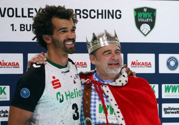 left MVP Michiel AHYI Giesen , He Volleyballl, Bundesliga, 2024 25, 26 03 25, playoff quarterfinals, second match, WWK Volleys Herrsching vs Heilios GRIZZLYS Giesen, BMW Park, Munich, Copyright: WolfgangxFehrmann