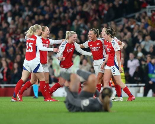 North London, England, March 26 2025: Players of Arsenal celebrate at full time in the UEFA Womens Champions League game between Arsenal and Real Madrid at Emirates Stadium in North London, England. (Jay Patel SPP) Copyright: xJayxPatel SPPx spp-en-JaPa-ARSvRMA_20250326_0909