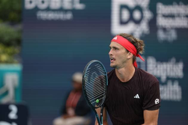 March 26, 2025, Miami Gardens, Florida, United States Of America: MIAMI GARDENS, FLORIDA - MARCH 26: Arthur Fils of France defeats Alexander Zverev of Germany in the quarter finals of the men s singles at the Miami Open at the Hard Rock Stadium on March 26, 2025 in Miami Gardens, Florida....People: Alexander Zverev Miami Gardens United States Of America - ZUMAs214 20250326_ada_s214_314 Copyright: xSMGx
