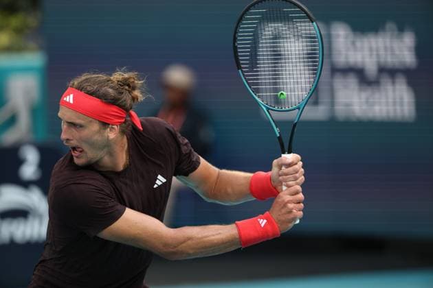 March 26, 2025, Miami Gardens, Florida, United States Of America: MIAMI GARDENS, FLORIDA - MARCH 26: Arthur Fils of France defeats Alexander Zverev of Germany in the quarter finals of the men s singles at the Miami Open at the Hard Rock Stadium on March 26, 2025 in Miami Gardens, Florida....People: Alexander Zverev Miami Gardens United States Of America - ZUMAs214 20250326_ada_s214_327 Copyright: xSMGx