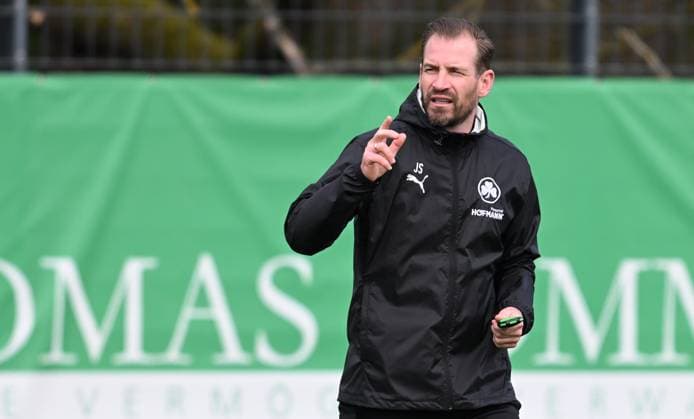 27 03 2025 Soccer 2 Bundesliga Season 2024 2025 SpVgg Greuther Fürth Fuerth Kleeblatt Training xwoxzix Jan Siewert Coach SpVgg Greuther Fürth