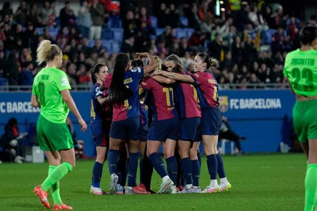 Barcelona, Spain, March 27th 2025 FC Barcelona, Barca celebrates Esmee Brugts third goal during the UEFA Women s Champions League match between FC Barcelona and VfL Wolfsburg at Johan Cruyff Stadium in Barcelona, Spain (Andres Lopez Sheridan SPP) Copyright: xAndresxLopezxSheridanxx xSPPx spp-en-AnLoShSp-ALS_BCN-WLF-29