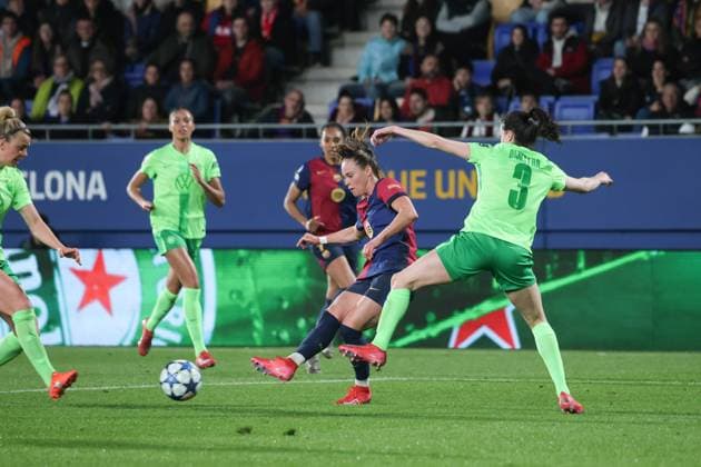Ewa Pajor Barcelona 17 , ESP, FC Barcelona VfL Wolfsburg, Football, Womens Champions League, quarter-finals, second leg, 2024 2025 season, 27 03 2025 ESP, FC Barcelona VfL Wolfsburg, Football, Womens Champions League, quarter-finals, second leg, 2024 2025 season, 27 03 2025 Barcelona Copyright: xEibner-Pressefoto JoergxNiebergax EP_JNL