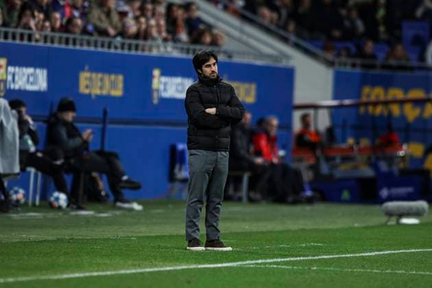 FC Barcelona, Barca Vs Vfl Wolfsburg - Womens UEFA Champions League 2024 25 Quarter - Final Pere Romeu coaches FC Barcelona during the Women s UEFA Champions League 2024 25 Quarter-final match between FC Barcelona and Vfl Wolfsburg at Johan Cruyff Stadium in Barcelona, Spain, on March 27, 2025. Sant Joan Despi Spain  Copyright: xGongorax originalFilename:bonilla-fcbarcel250327_npUQF.jpg