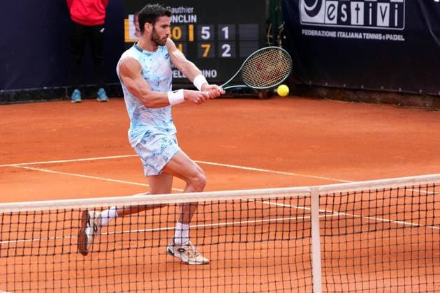 NAPLES, ITALY - MARCH 27 :Andrea Pellegrino during the ATP, Tennis Herren Challenger Tour match between Gauthier Onclin (Belgium) and Andrea Pellegrino (Italy) on March 27, 2025 in Naples, Italy Copyright: xFOTOAGENZIAx