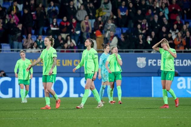 Disappointed Wolfsburg, ESP, FC Barcelona VfL Wolfsburg, Football, Womens Champions League, quarter-finals, second leg, 2024 2025 season, 27 03 2025 ESP, FC Barcelona VfL Wolfsburg, Football, Womens Champions League, quarter-finals, second leg, 2024 2025 season, 27 03 2025 Barcelona Copyright: xEibner-Pressefoto JoergxNiebergax EP_JNL