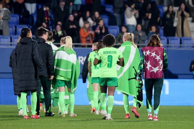 Disappointed Wolfsburg, ESP, FC Barcelona VfL Wolfsburg, Football, Womens Champions League, quarter-finals, second leg, 2024 2025 season, 27 03 2025 ESP, FC Barcelona VfL Wolfsburg, Football, Womens Champions League, quarter-finals, second leg, 2024 2025 season, 27 03 2025 Barcelona Copyright: xEibner-Pressefoto JoergxNiebergax EP_JNL