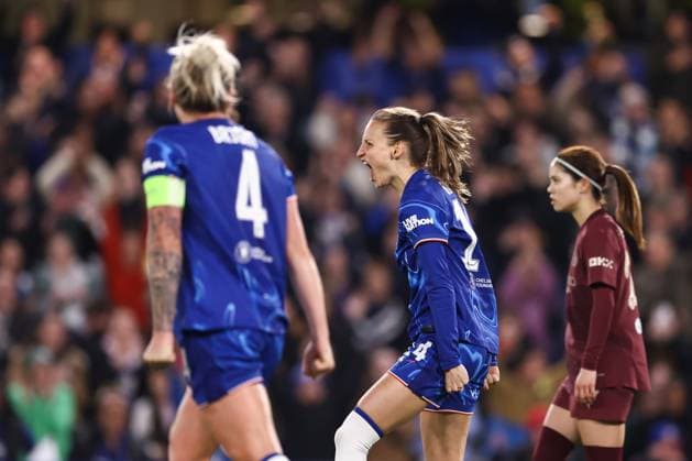 Chelsea gegen Manchester City 27. März 2025, London UEFA Womens Champions League Viertelfinale Rückspiel Chelsea gegen Manchester City Nathalie Bjorn von Chelsea feiert ihr zweites Tor Foto Jacques Feeney Offside London UK  Copyright: xJacquesxFeeneyx xOffsidexOffside