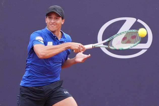 NAPLES, ITALY - MARCH 27 :Luciano Darderi during the ATP, Tennis Herren Challenger Tour match between Sumit Nagal (India )and Luciano Darderi (Italy)on March 27, 2025 in Naples, Italy Copyright: xFOTOAGENZIAx