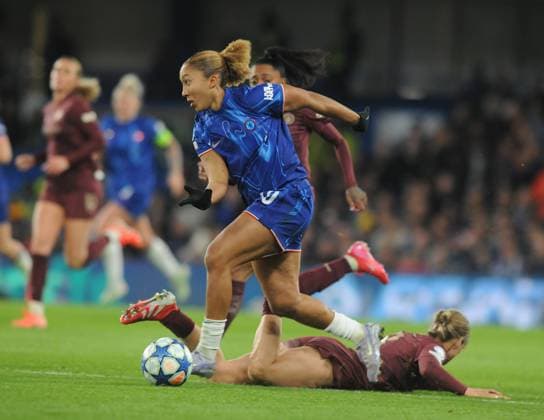 Football - 2024 2025 UEFA Women™s Champions League - Quarter-Final - Second Leg - Chelsea vs Manchester City - Stamford Bridge - Thursday 27th March 2025. Lauren James of Chelsea 