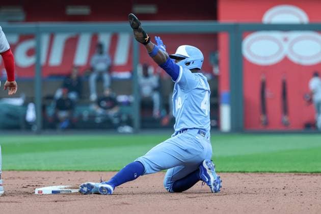 MLB, Baseball Herren, USA 2025: Guardians Vs Royals MAR 27 March 27, 2025: Kansas City Royals outfielder Dairon Blanco (44) reacts to stealing second base during the eighth inning on opening day of an MLB baseball game against the Cleveland Guardians at Kauffman Stadium in Kansas City, MO. David Smith CSM (Credit Image: Â David Smith Cal Media) Kansas City Mo United States of America EDITORIAL USE ONLY Copyright: xx ZUMA-20250327_zma_c04_336.jpg DavidxSmithx csmphotothree369311