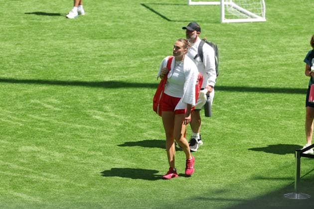 March 27, 2025, Miami Gardens, Florida, United States Of America: MIAMI GARDENS, FL - MARCH 27: Aryna Sabalenka of Belarus is spotted before her match versus Jesica Paolini of Italy on Day 10 of the Miami Open at Hard Rock Stadium on March 27, 2025 in Miami Gardens, Florida..People: Aryna Sabalenka Miami Gardens United States Of America - ZUMAs214 20250327_ada_s214_111 Copyright: xSMGx