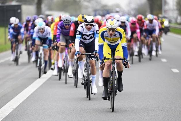 The first pack of riders pictured in action during the E3 Saxo Bank Classic one day cycling race, 208,8 km from and to Harelbeke, on Friday 28 March 2025. DIRKxWAEM  x116493977x