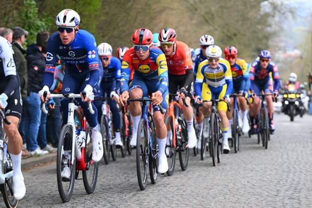 E3 Saxo Classic 2025 Cycling Race Harelbeke, Belgium - March 28 : Kung Stefan (SUI) of Groupama - Fdj in action during the Men Elite UCI World Tour 68th E3 Saxo Classic cycling race of 208 kms with start in Harelbeke and finish in Harelbeke on March 28, 2025 in Harelbeke, Belgium, 28 03 2025 ( Motordriver Kenny Verfaillie - Harelbeke Belgium  Copyright: xVincentxKalutx