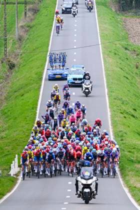 E3 Saxo Classic 2025 Cycling Race Harelbeke, Belgium - March 28 : during the Men Elite UCI World Tour 68th E3 Saxo Classic cycling race of 208 kms with start in Harelbeke and finish in Harelbeke on March 28, 2025 in Harelbeke, Belgium, 28 03 2025 ( Motordriver Kenny Verfaillie - Harelbeke Belgium  Copyright: xVincentxKalutx