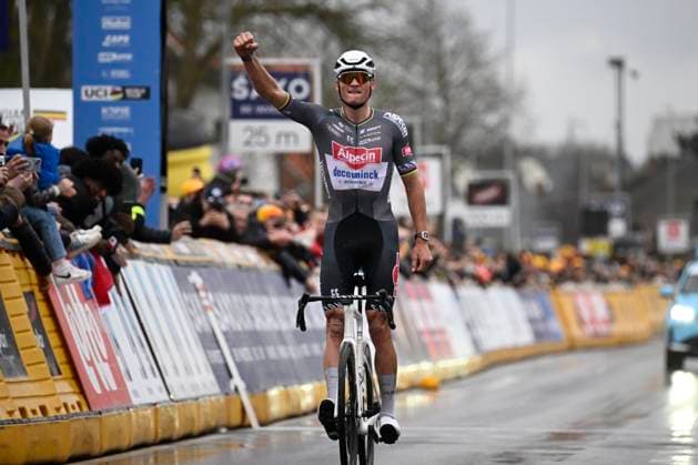 E3 Saxo Classic 2025 Cycling Race Harelbeke, Belgium - March 28 : Van Der Poel Mathieu (NED) of Alpecin - Deceuninck celebrating his victory during the Men Elite UCI World Tour 68th E3 Saxo Classic cycling race of 208 kms with start in Harelbeke and finish in Harelbeke on March 28, 2025 in Harelbeke, Belgium, 28 03 2025 ( Motordriver Kenny Verfaillie - Harelbeke Belgium  Copyright: xPeterxDexVoechtx