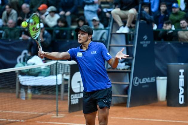Luciano Darderi during the match ATP, Tennis Herren Challenger Napoli Mens S Singles quarter on March 28, 2024 at Tennis Club in Napoli, Italy  Copyright: xAndreaxRosito IPAxSportx xipa-agency.netx xx IPA_55831313 IPA_Agency_IPA55831313